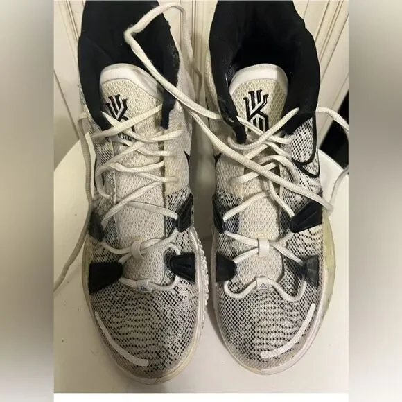 Nike Kyrie 7 Brooklyn Beats Black White CQ9326-100 Mens Size 11.5 Rare